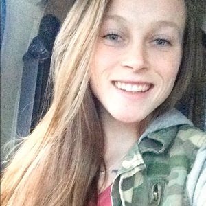 Meet your Posher, Ashlee